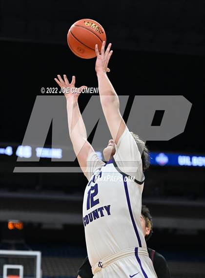 Thumbnail 1 in Irion County vs Texline (UIL 1A State Semifinal) photogallery.