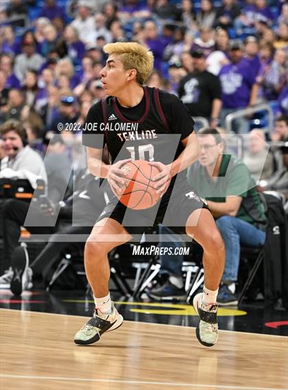 Thumbnail 3 in Irion County vs Texline (UIL 1A State Semifinal) photogallery.