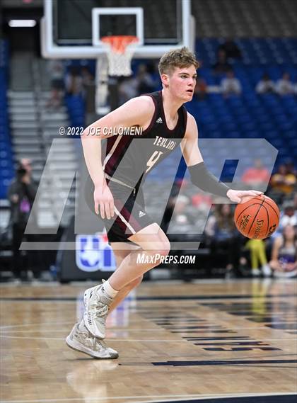 Thumbnail 3 in Irion County vs Texline (UIL 1A State Semifinal) photogallery.