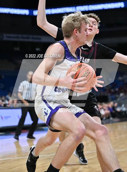 Thumbnail 2 in Irion County vs Texline (UIL 1A State Semifinal) photogallery.
