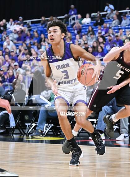 Thumbnail 2 in Irion County vs Texline (UIL 1A State Semifinal) photogallery.