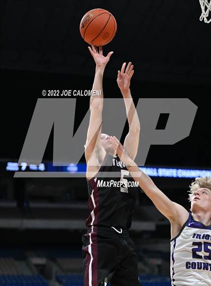 Thumbnail 2 in Irion County vs Texline (UIL 1A State Semifinal) photogallery.