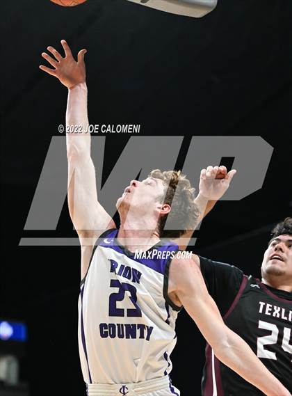Thumbnail 3 in Irion County vs Texline (UIL 1A State Semifinal) photogallery.