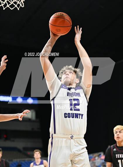 Thumbnail 2 in Irion County vs Texline (UIL 1A State Semifinal) photogallery.