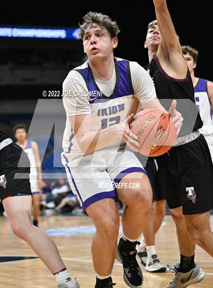 Thumbnail 3 in Irion County vs Texline (UIL 1A State Semifinal) photogallery.