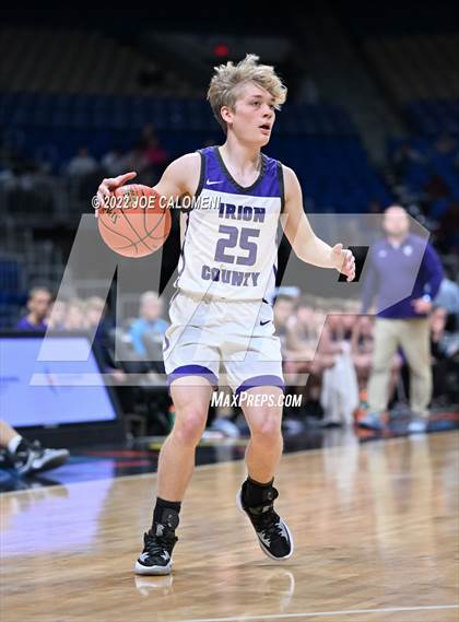 Thumbnail 3 in Irion County vs Texline (UIL 1A State Semifinal) photogallery.