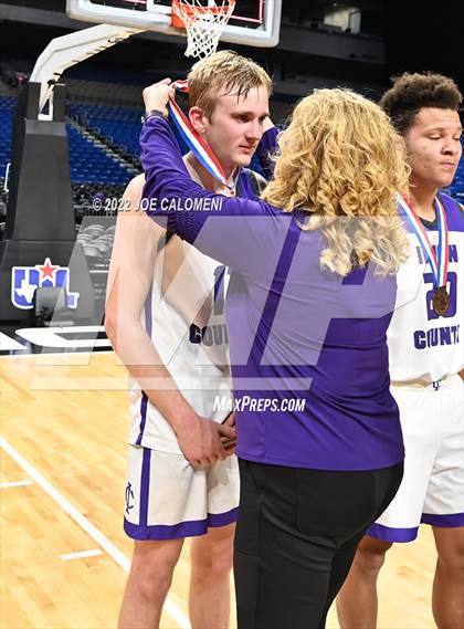 Thumbnail 2 in Irion County vs Texline (UIL 1A State Semifinal) photogallery.