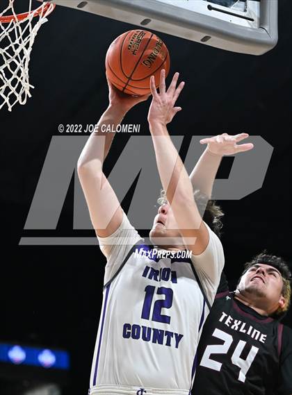 Thumbnail 2 in Irion County vs Texline (UIL 1A State Semifinal) photogallery.