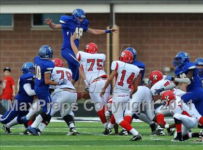 Thumbnail 3 in Kilgore vs. Frisco (4A Division 2 Region 2 Semifinal) photogallery.