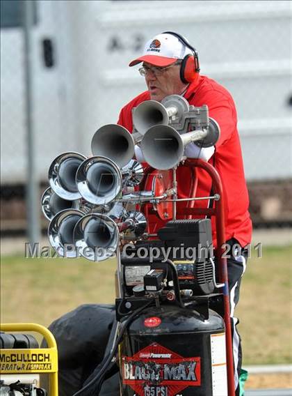 Thumbnail 3 in Kilgore vs. Frisco (4A Division 2 Region 2 Semifinal) photogallery.