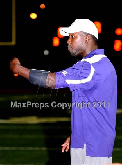 Thumbnail 3 in Oroville vs. Corning photogallery.