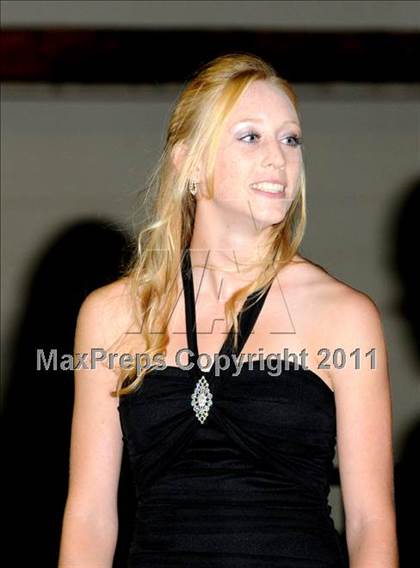 Thumbnail 1 in Oroville vs. Corning photogallery.