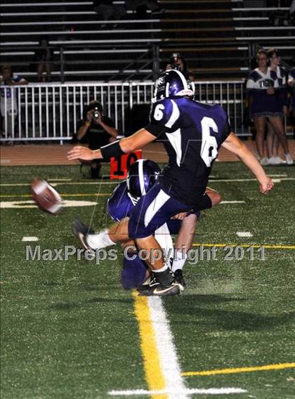 Thumbnail 2 in Oroville vs. Corning photogallery.