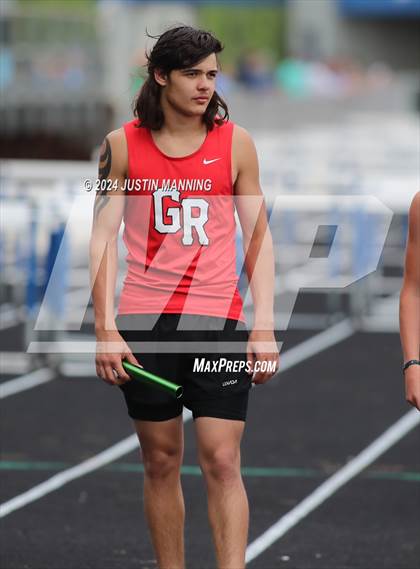 Thumbnail 1 in AAA 3A Region 7 Sr. District Meet photogallery.