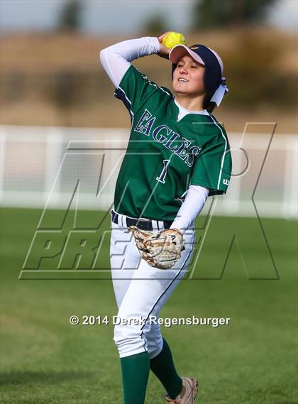 Thumbnail 2 in Castle View vs Pine Creek (CHSAA 5A Playoff Round 16) photogallery.