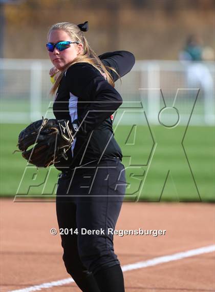 Thumbnail 1 in Castle View vs Pine Creek (CHSAA 5A Playoff Round 16) photogallery.