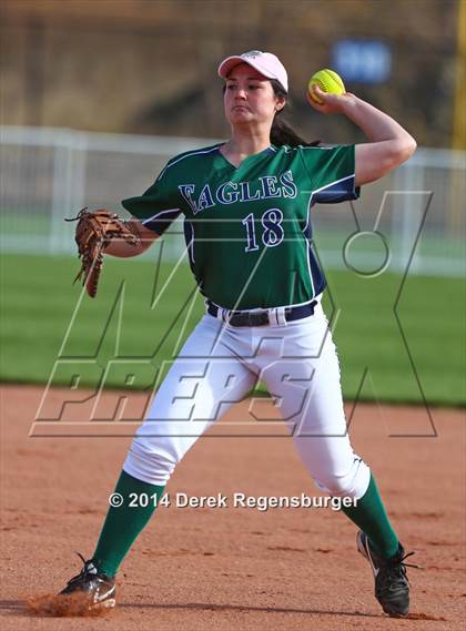 Thumbnail 2 in Castle View vs Pine Creek (CHSAA 5A Playoff Round 16) photogallery.