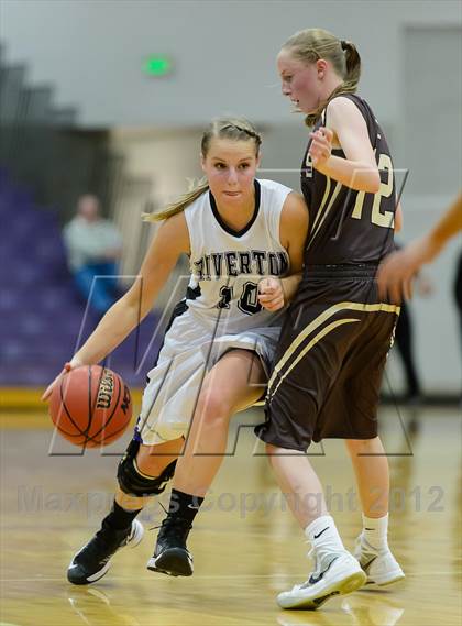 Thumbnail 3 in Davis @ Riverton photogallery.