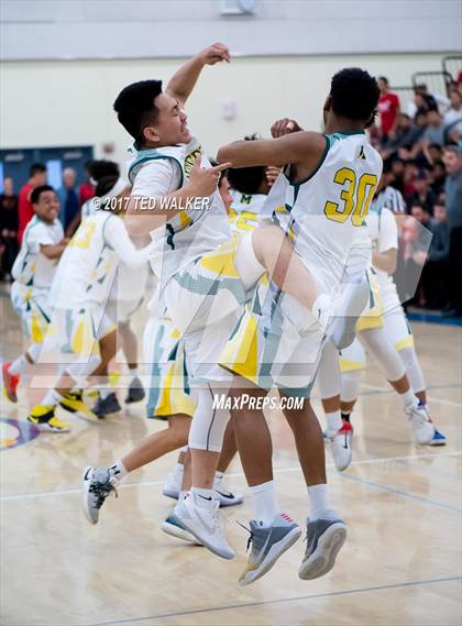 Thumbnail 2 in Saratoga vs. Monterey (CIF CCS D3 Final) photogallery.