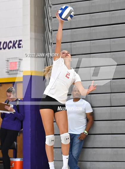 Thumbnail 2 in Cathedral Catholic vs. Punahou (Durango Fall Classic) photogallery.