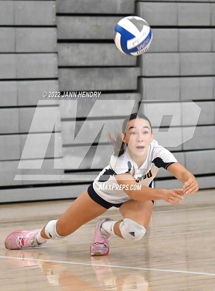 Thumbnail 2 in Cathedral Catholic vs. Punahou (Durango Fall Classic) photogallery.