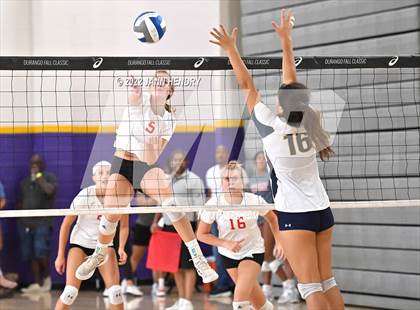 Thumbnail 1 in Cathedral Catholic vs. Punahou (Durango Fall Classic) photogallery.