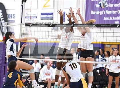 Thumbnail 2 in Cathedral Catholic vs. Punahou (Durango Fall Classic) photogallery.
