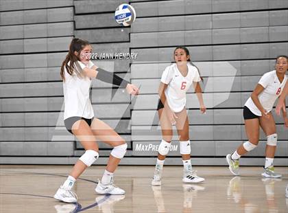 Thumbnail 1 in Cathedral Catholic vs. Punahou (Durango Fall Classic) photogallery.