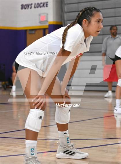 Thumbnail 1 in Cathedral Catholic vs. Punahou (Durango Fall Classic) photogallery.