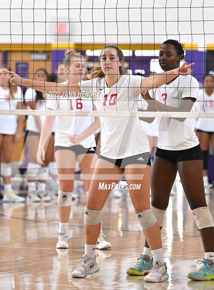 Thumbnail 1 in Cathedral Catholic vs. Punahou (Durango Fall Classic) photogallery.