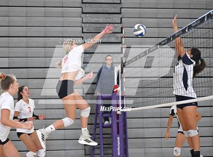 Thumbnail 2 in Cathedral Catholic vs. Punahou (Durango Fall Classic) photogallery.