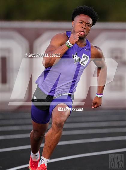Thumbnail 1 in Dog Pound Invitational (200M) photogallery.