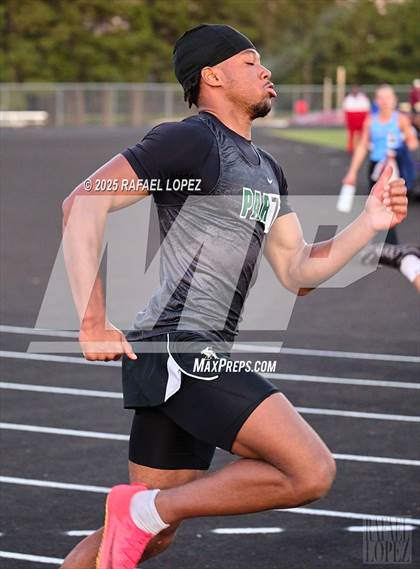 Thumbnail 1 in Dog Pound Invitational (200M) photogallery.