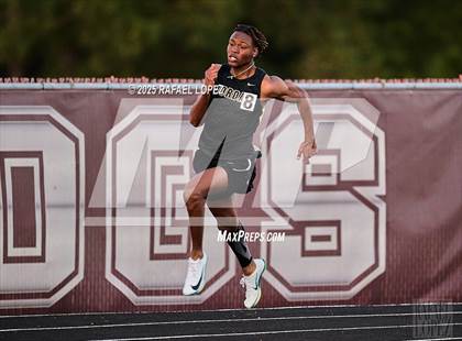 Thumbnail 3 in Dog Pound Invitational (200M) photogallery.