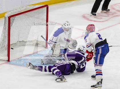 Thumbnail 1 in Tewksbury Memorial vs Boston Latin (MIAA Division 2 Final) photogallery.