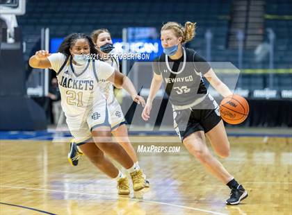 Thumbnail 1 in Newaygo vs. Detroit Country Day (MHSAA D2 Semifinal) photogallery.