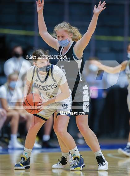 Thumbnail 1 in Newaygo vs. Detroit Country Day (MHSAA D2 Semifinal) photogallery.