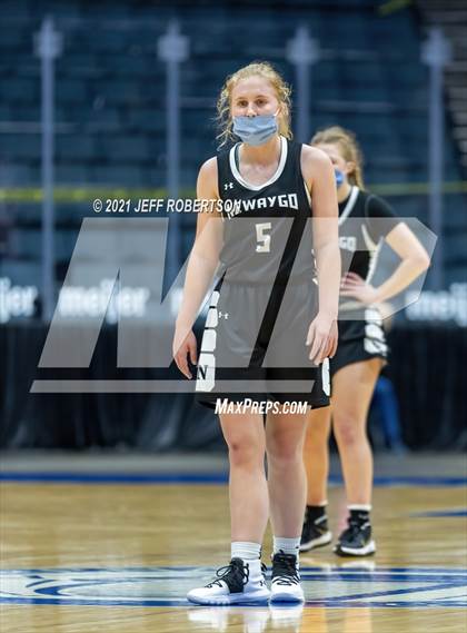 Thumbnail 1 in Newaygo vs. Detroit Country Day (MHSAA D2 Semifinal) photogallery.