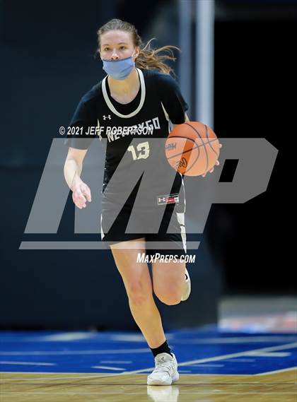 Thumbnail 3 in Newaygo vs. Detroit Country Day (MHSAA D2 Semifinal) photogallery.