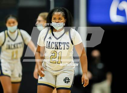 Thumbnail 2 in Newaygo vs. Detroit Country Day (MHSAA D2 Semifinal) photogallery.