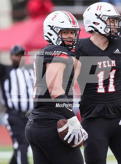 Thumbnail 1 in Marysville-Pilchuck @ Yelm (WIAA 3A Playoffs) photogallery.