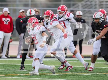 Thumbnail 3 in Marysville-Pilchuck @ Yelm (WIAA 3A Playoffs) photogallery.