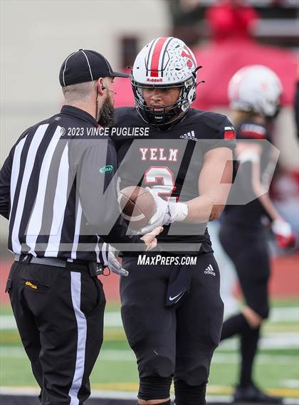 Thumbnail 2 in Marysville-Pilchuck @ Yelm (WIAA 3A Playoffs) photogallery.