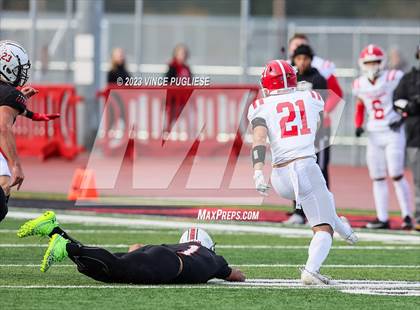 Thumbnail 3 in Marysville-Pilchuck @ Yelm (WIAA 3A Playoffs) photogallery.