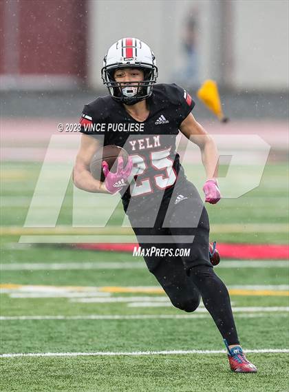 Thumbnail 1 in Marysville-Pilchuck @ Yelm (WIAA 3A Playoffs) photogallery.
