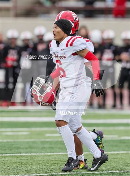 Thumbnail 1 in Marysville-Pilchuck @ Yelm (WIAA 3A Playoffs) photogallery.