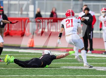 Thumbnail 2 in Marysville-Pilchuck @ Yelm (WIAA 3A Playoffs) photogallery.