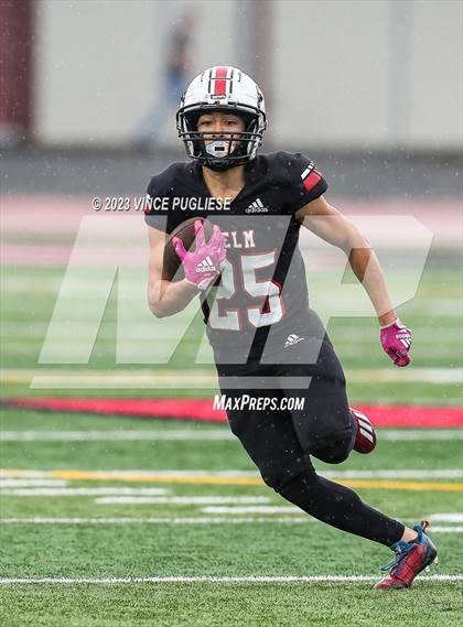 Thumbnail 2 in Marysville-Pilchuck @ Yelm (WIAA 3A Playoffs) photogallery.
