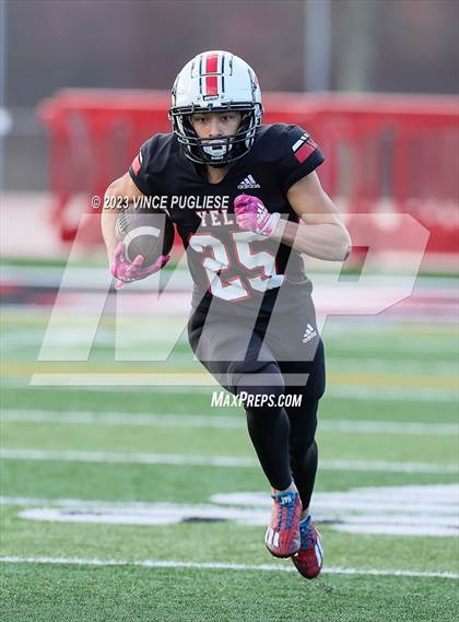 Thumbnail 1 in Marysville-Pilchuck @ Yelm (WIAA 3A Playoffs) photogallery.