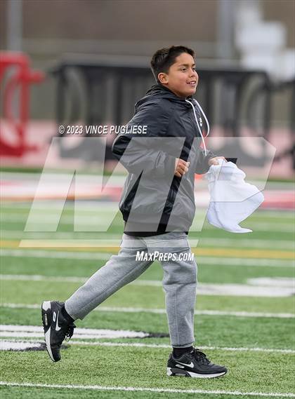 Thumbnail 3 in Marysville-Pilchuck @ Yelm (WIAA 3A Playoffs) photogallery.